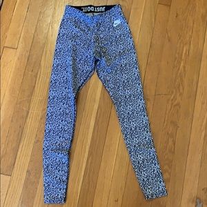 Nike leggings
